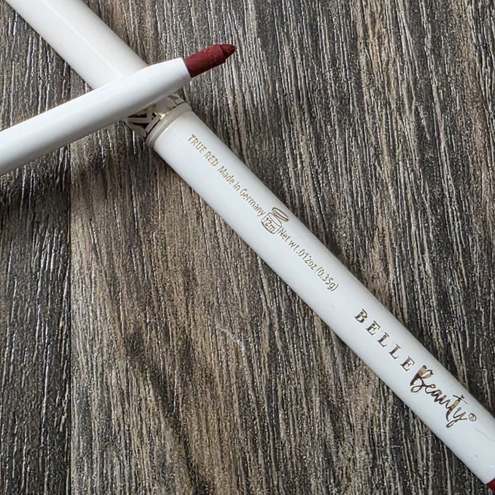 Kisser‎ Fixer Waterproof Lip Line by Belle Beauty
